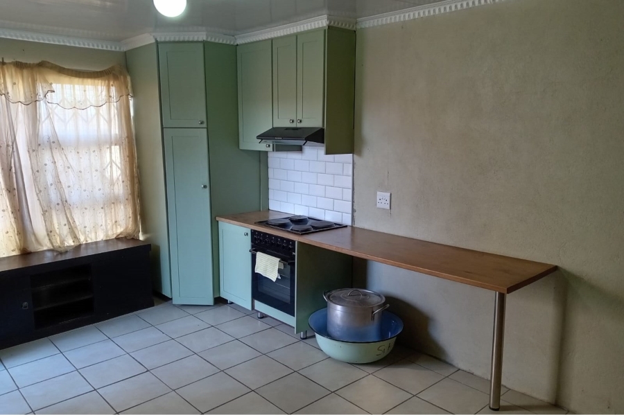 2 Bedroom Property for Sale in Kutlwanong Northern Cape